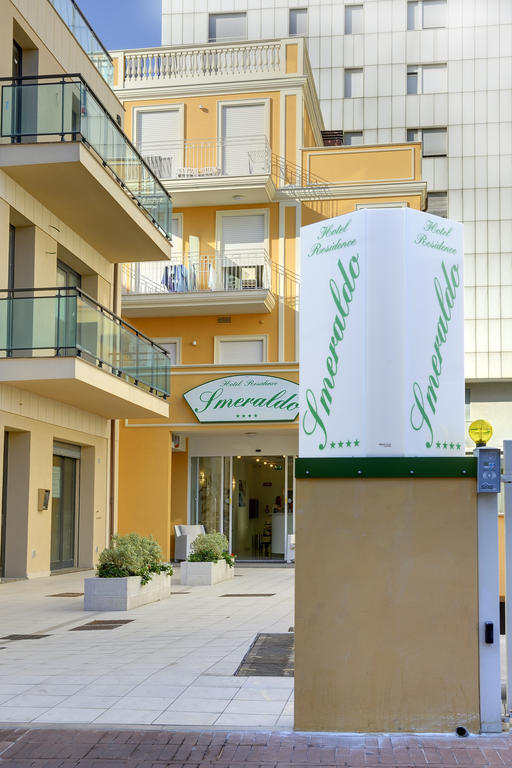 Residence Suite Smeraldo Riccione Ngoại thất bức ảnh