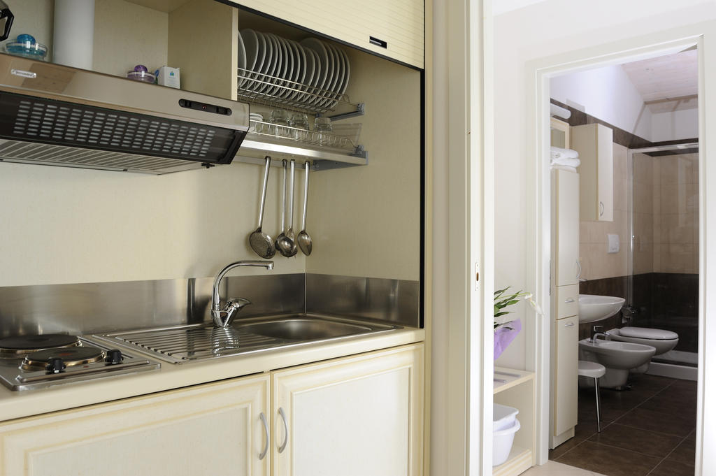 Residence Suite Smeraldo Riccione Phòng bức ảnh