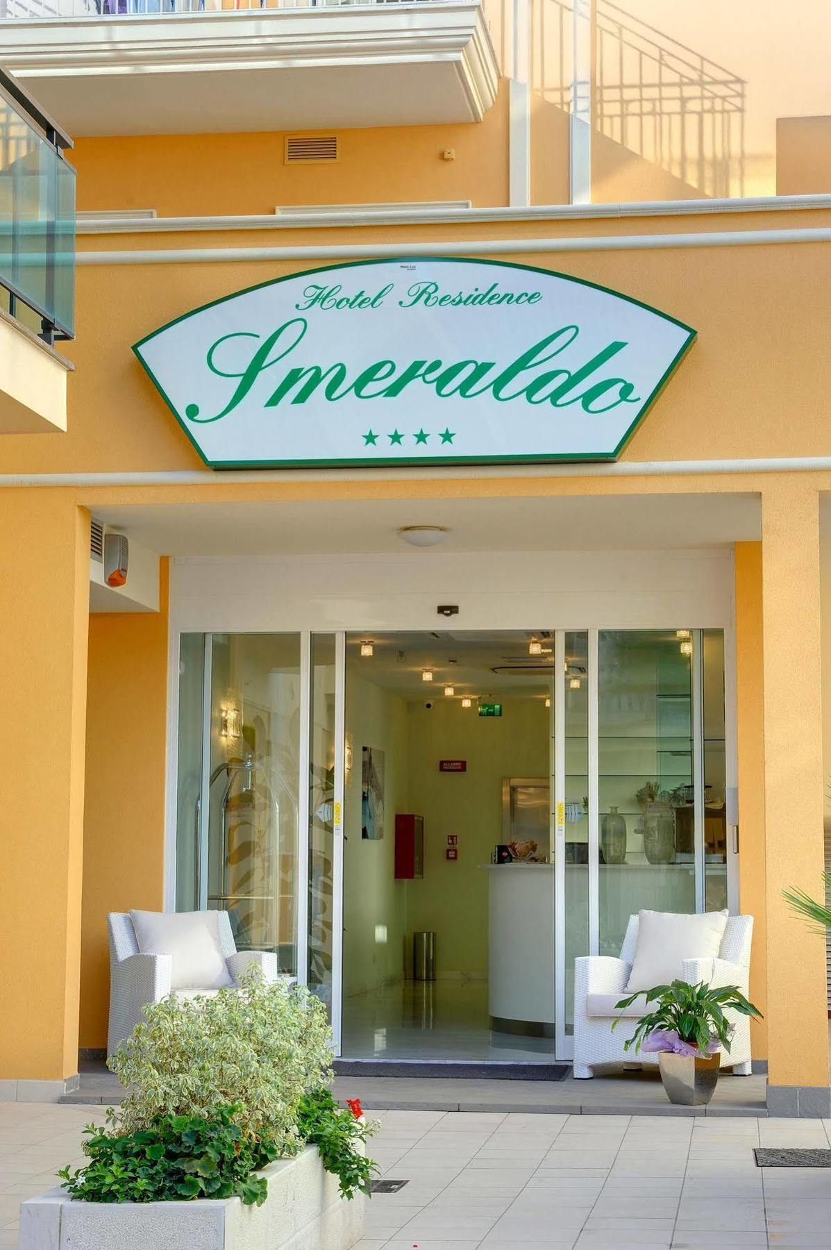 Residence Suite Smeraldo Riccione Ngoại thất bức ảnh